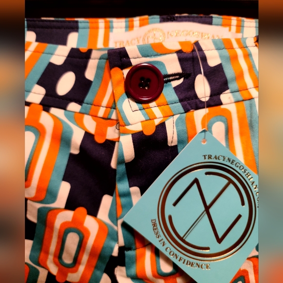 Tracy Negoshian NWT Geo block luxury walking shorts sz6 - Picture 4 of 14